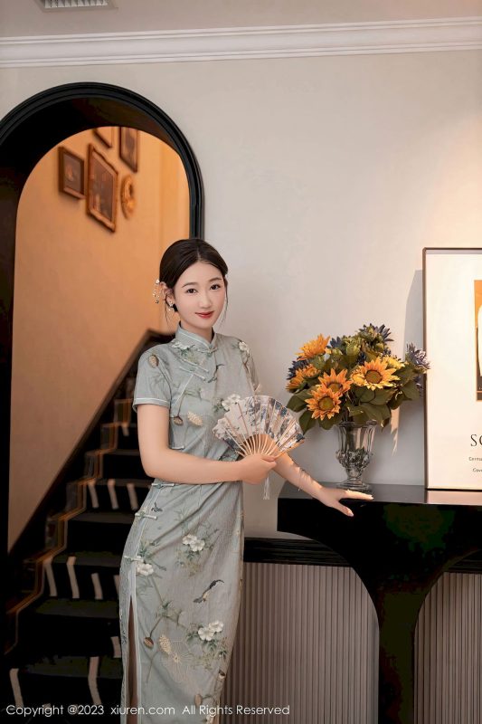 [秀人XiuRen] No.7232 唐安琪 - 旗袍服饰+原色丝袜巴厘岛旅拍-薇薇部落