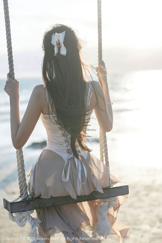 [XiuRen秀人网] No.6581 女神王馨瑶yanni - 吊带长裙+肉丝海南岛旅拍-薇薇部落