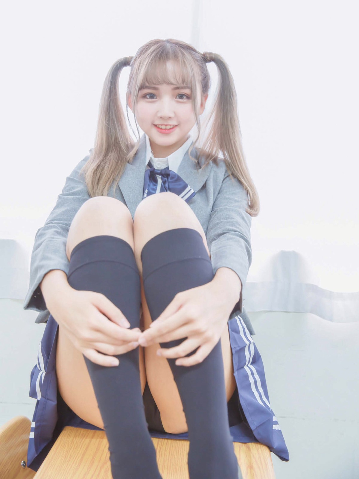 图片[1]-[JUICY]多汁女孩連思涵02 蜜糖的诱惑甜死人不偿命 – COSPLAY-御萝部落