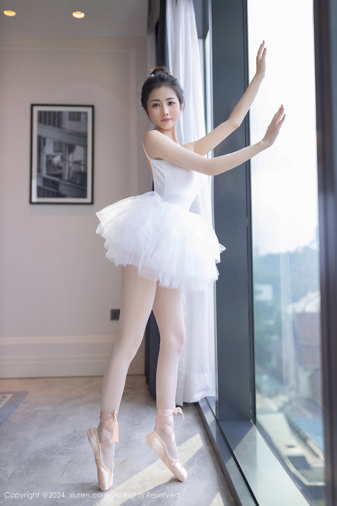 鱼尾fish白色芭蕾服搭配白色丝袜性感写真