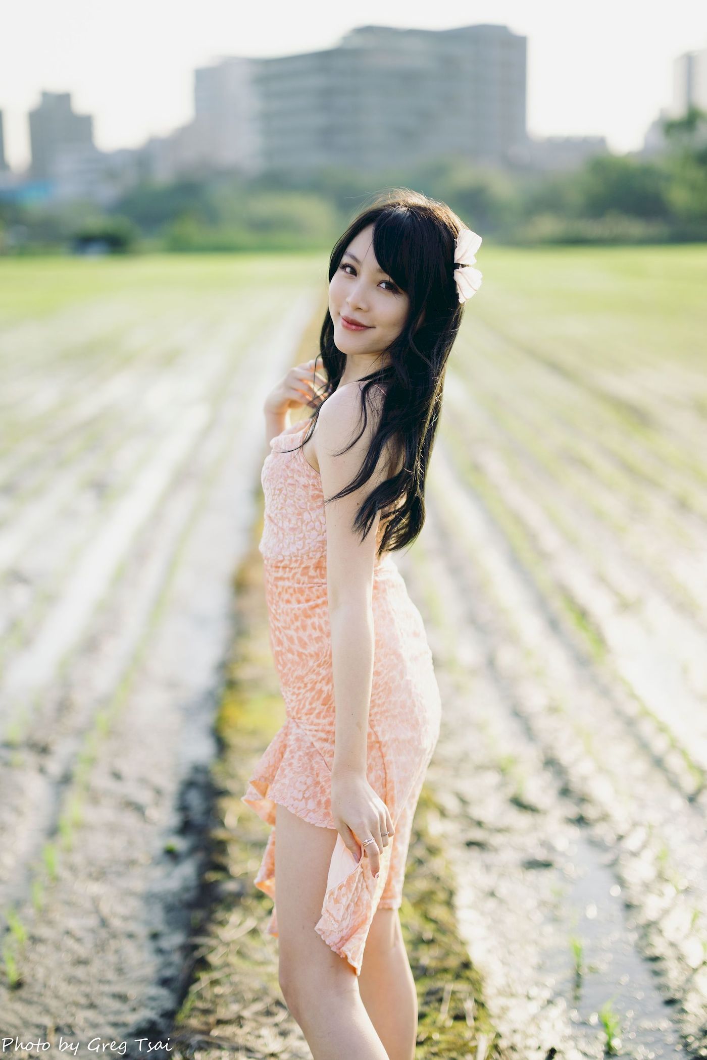 户外美女Ashley暖色连衣裙人比花娇阳光系列写真-御萝部落