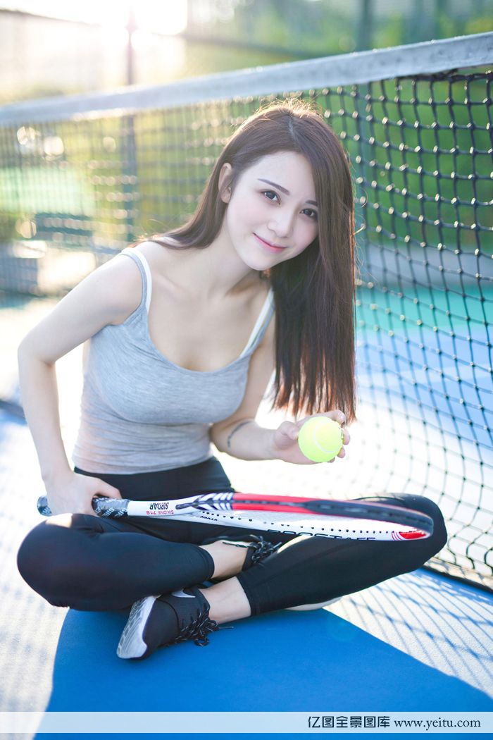 图片[5]-美女模特嘟嘟清秀完美身材网球场性感写真-御萝部落