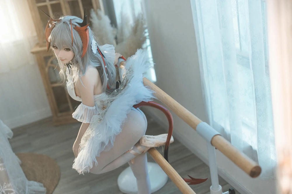 图片[4]-是三不是世w – 明日方舟 W 芭蕾【27P】 – COSPLAY-薇薇部落